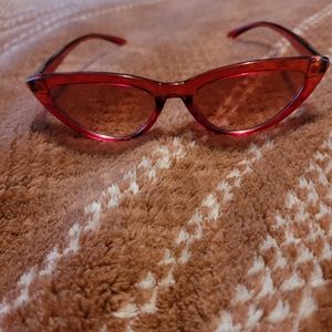 Sunglasses. Red CATEYE